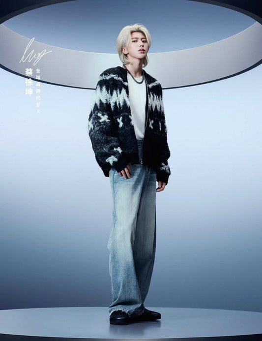 Color-blocked sweater(Anchor development)